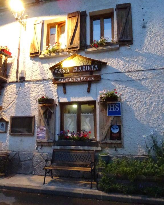 Canfranc-Estacion House | Casa Marieta