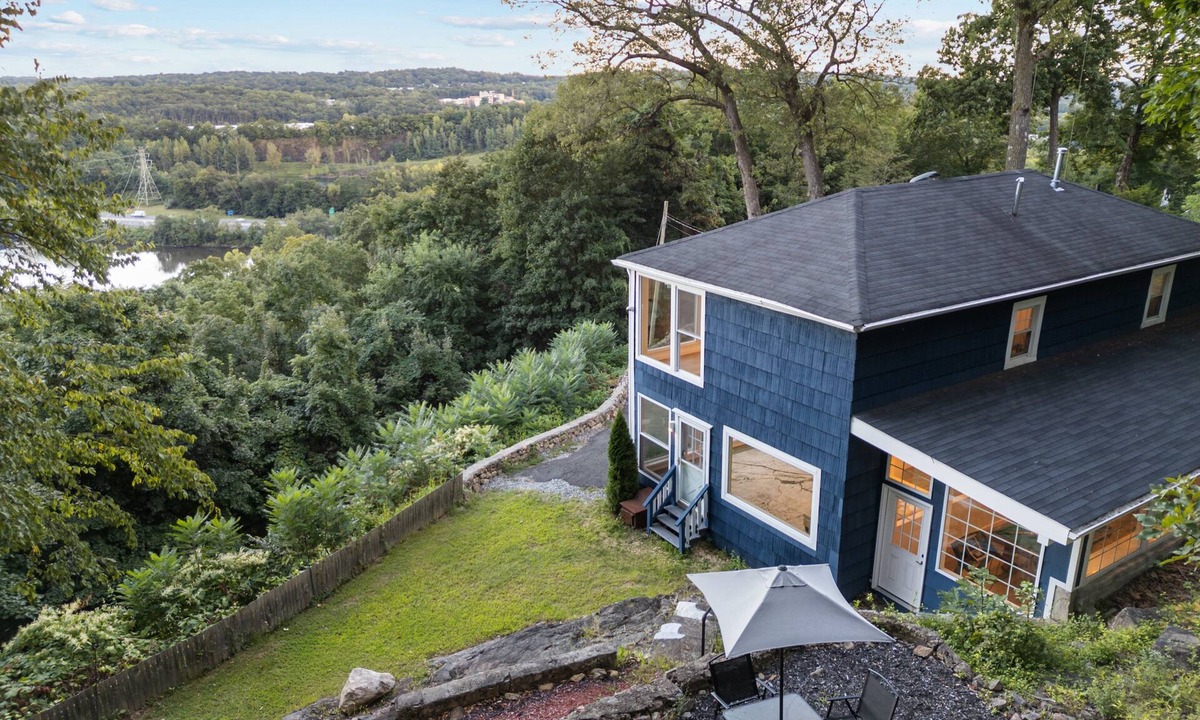 Suffern House | Casa Mattia 4BR Luxury Mountain Home