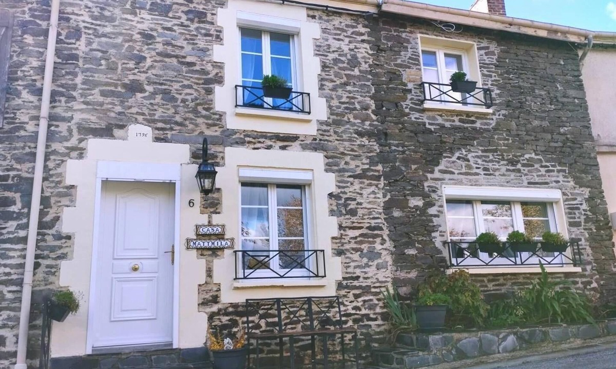 Haulme House | CASA MATTMILA - HAULME