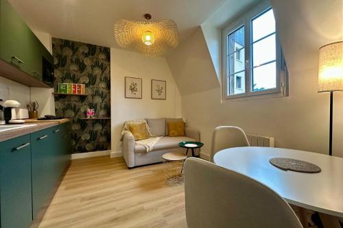Brive-la-Gaillarde Apartment | Casa Mialet - Petit Écrin de Douceur au cœur de Brive