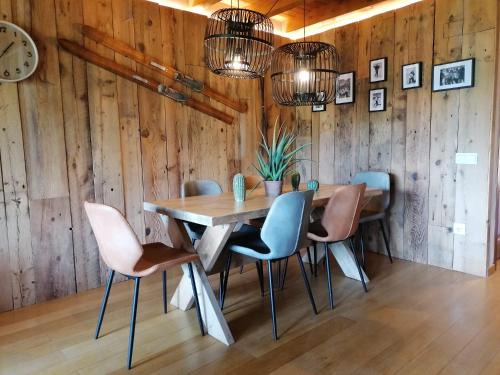 Alt Aneu Apartment | Casa Olivia