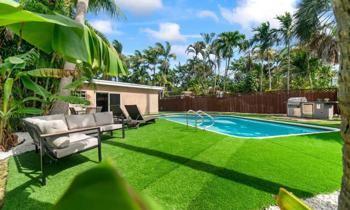 North Central Hollywood House | Casa palma - tropical