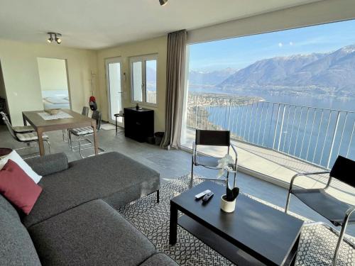 Ronco sopra Ascona House | Casa Panorama by Fewotessin