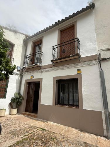 San Lorenzo House | Casa Patio Pozanco
