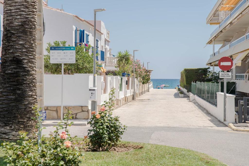Parc de Mont-roig House | Casa Pescador by MarCalma