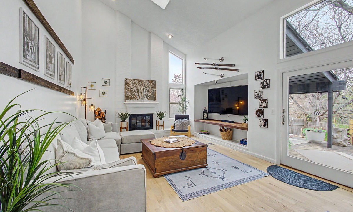 Littleton House | Casa Pine & Oak - 2BD+Den/3BA, Centennial, CO