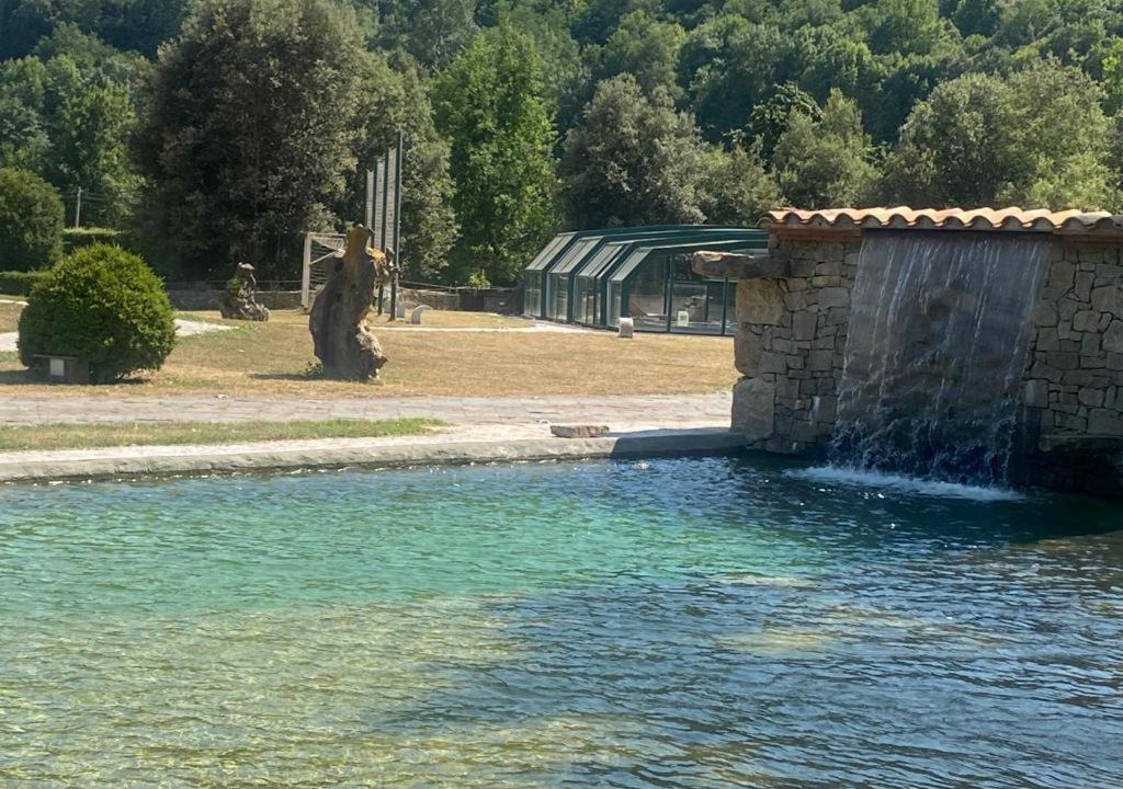 Olot House | casa rústica