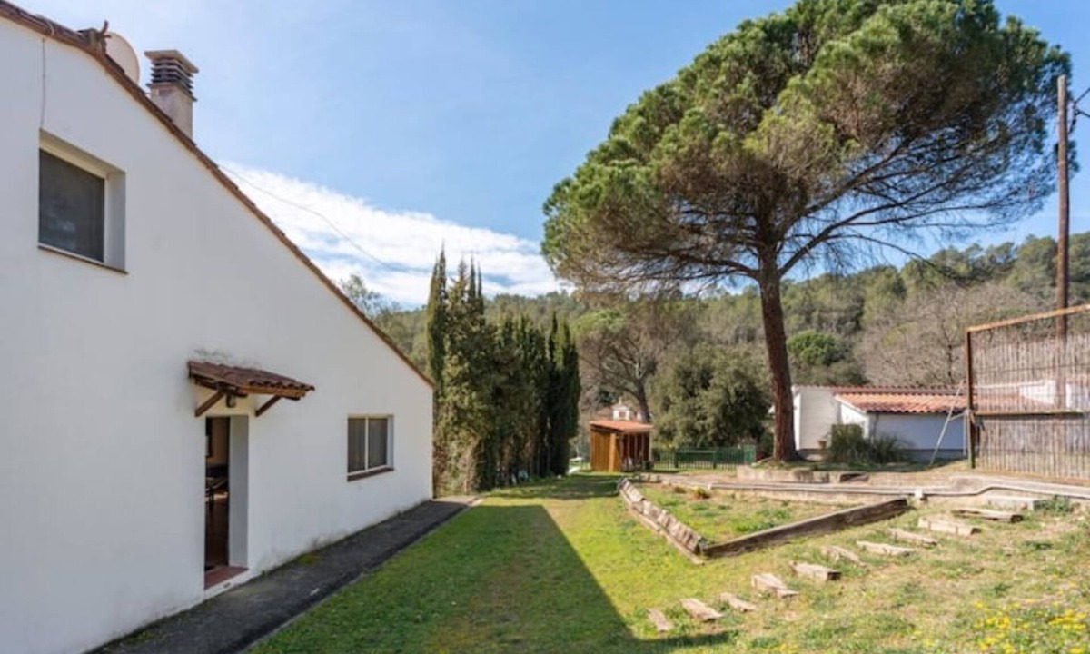 Palol de Revardit House | Casa rústica con piscina cerca de Girona