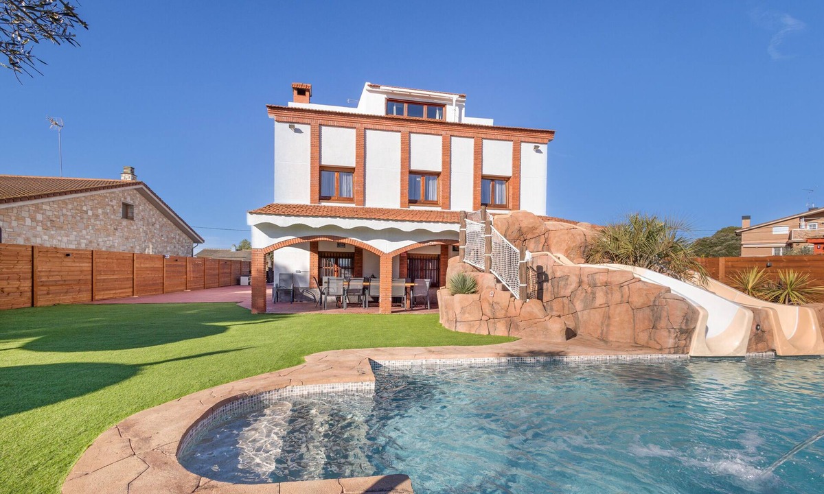 Castellnou de Bages Villa | Casa Reina: Villa with Large Themed Pool and Water Slides