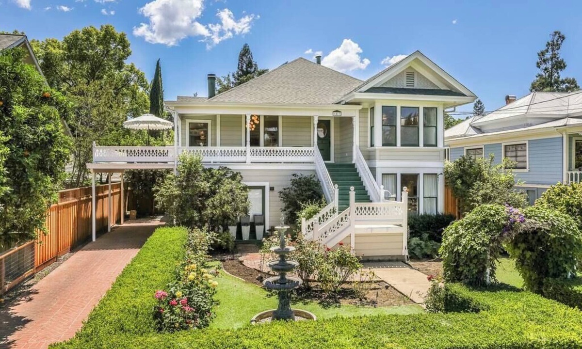 St. Helena House | Casa Rosa