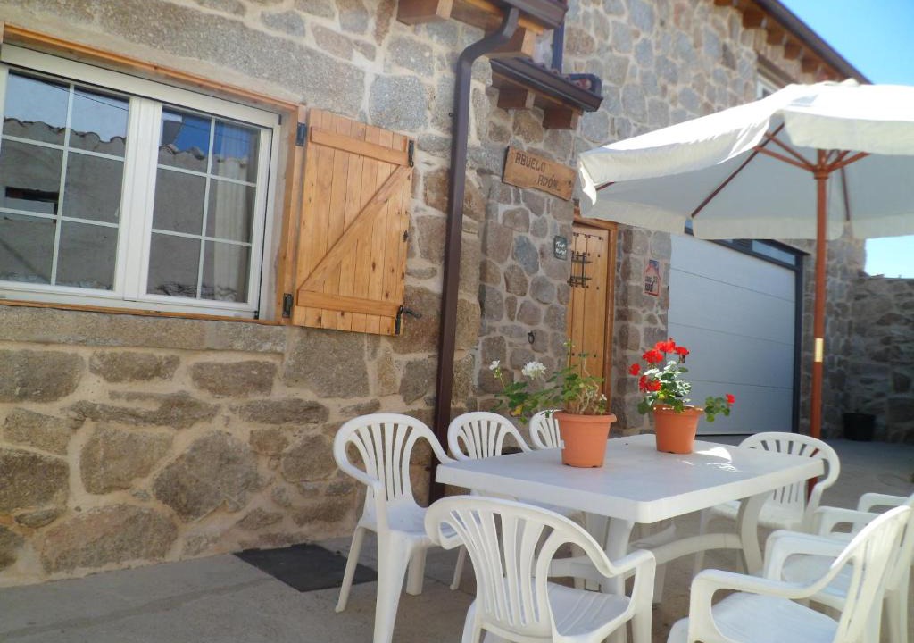 Baterna House | Casa Rural Abuelo Adón
