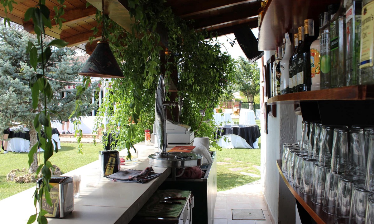 Ayora Ski Chalet | Casa Rural Bacil House