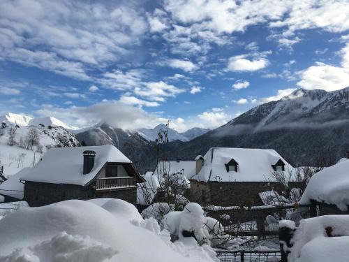 Arres Hostel | casa rural Dera Hont