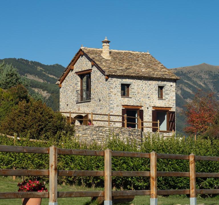 Fanlo House | Casa Rural "Las Eras"