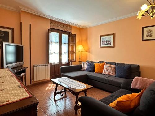 Santo Domingo de Silos Apartment | Casa Rural Las Condesas