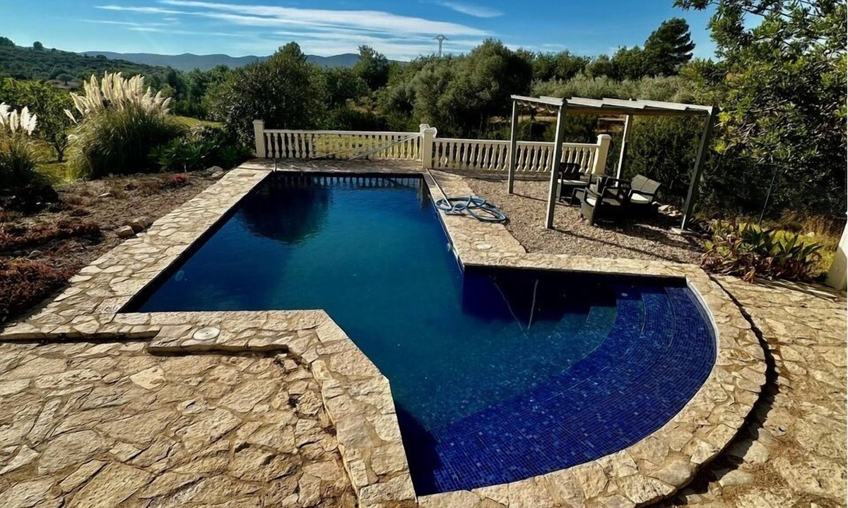 Calig House | Casa Rural Girasoles Calig Rental Holidays REF 046