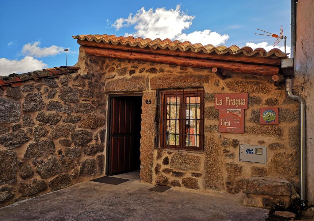 Villar de Corneja House | casa rural La Fragua