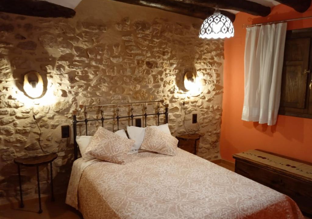 Rafales House | CASA RURAL LES ROQUETES