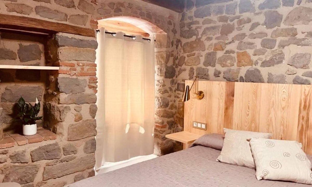L'Esquirol House | Casa rural Mas Arimany