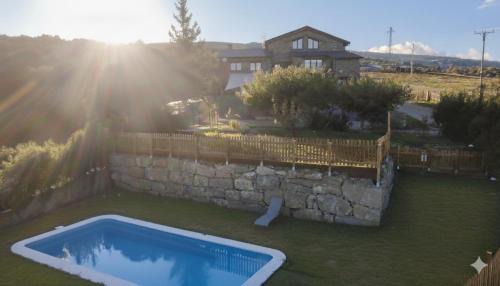 Montferrer I Castellbo House | Casa Rural piscina y vistas al Cadí