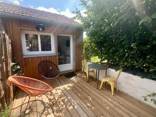 Villenave-d'Ornon Ski Chalet | Casa Saint-Bris