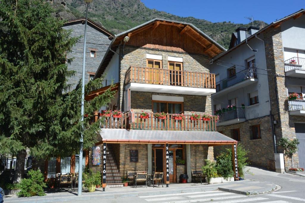 Vall de Cardos House | Casa Samarra