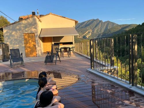 Cellers House | CASA SAPEIRÓ - Allotjament Rural