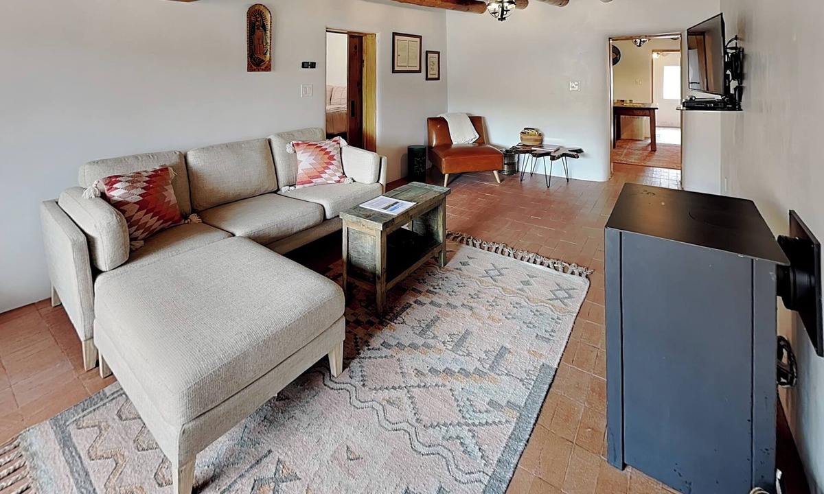 Chupadero House | Casa Sarita | Charming Pet-Friendly Adobe