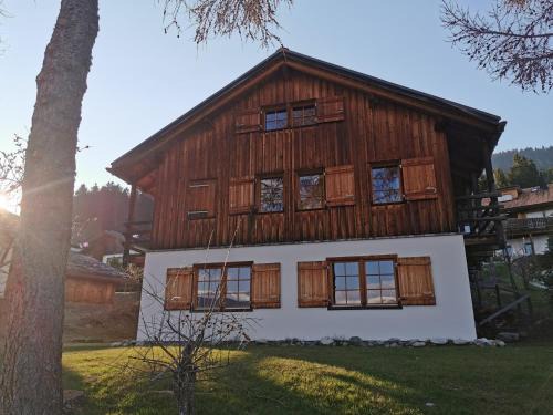 Tavanasa House | Casa Seglias