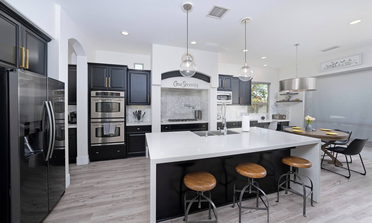 Rancho Santana House | Casa Serenity Luxury Living w/Pool & Jacuzzi