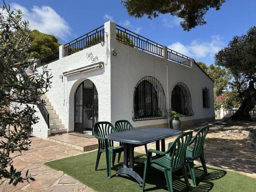 Calpe Ski Chalet | CASA SERRA CERCA DE LAS PLAYAS Y CALAS DE CALPE