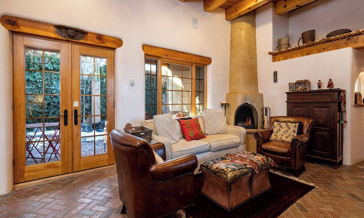 Historic Eastside House | Casa Sin Nombre by Kokopelli Property Management