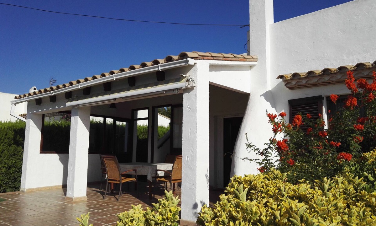 Torroella de Montgri House | Casa Sunnesching: beautiful holiday home for 6 persons with community pool