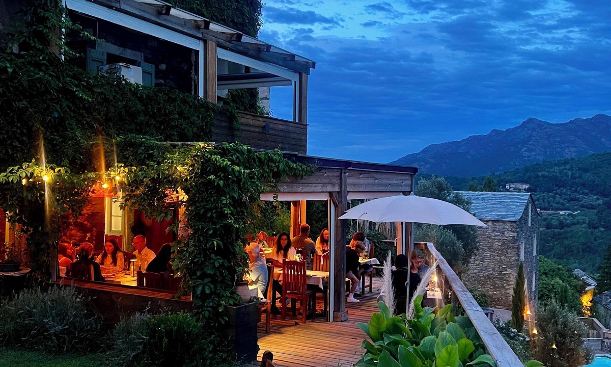 Carcheto-Brustico House | Casa Surgente