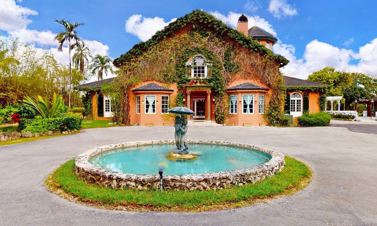 Homestead Villa | Casa Tranquila Miami, A Luxury Ranch-Style Retreat
