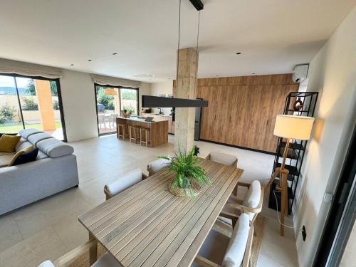 Sueca Apartment | Casa unifamiliar con jardín en la playa