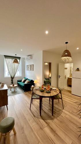 Saint-Chamond Apartment | Casa Verde