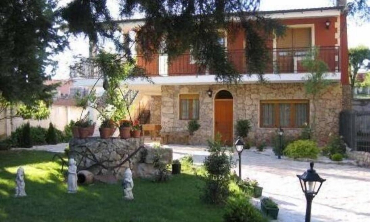 Santa Maria del Campo Cottage | Casa Villa Gómez for 16 people