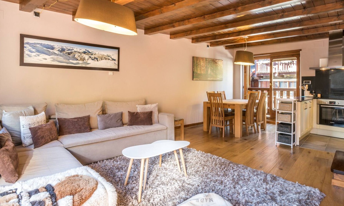 Arties House | Casa Vuelta a Casa by Totiaran