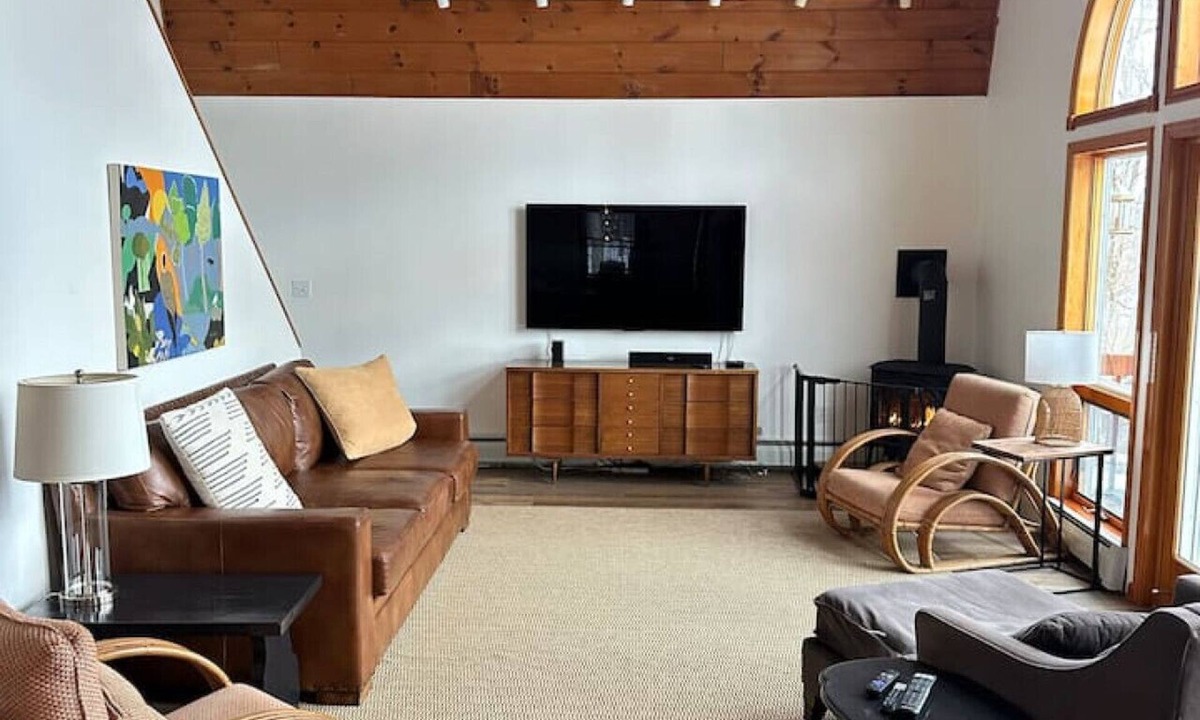 Roxbury Apartment | Casa Zorro Golf Course Rd