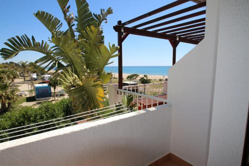 Parc de Mont-roig House | Casas Blancas 12