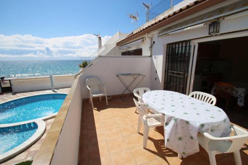 Parc de Mont-roig House | Casas Blancas 35
