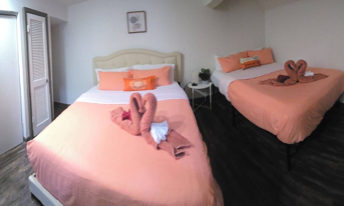 Braeswood Place Apartment | CASAS CONFORTABLES #1