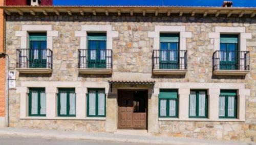 El Barraco House | Casas Rurales TIO CLAUDIO I y II