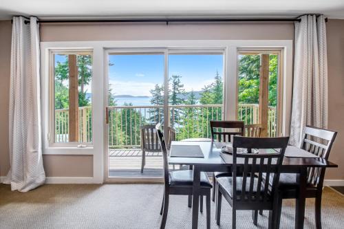 Rosario Apartment | Cascade Bay Getaway