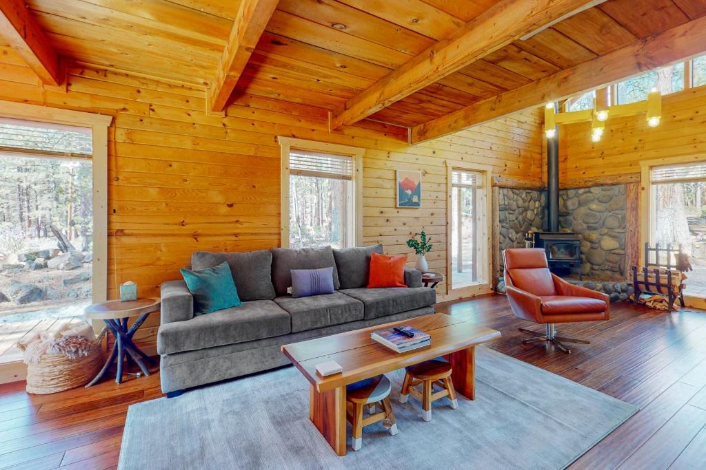 River Forest Acres House | Cascade Cabin