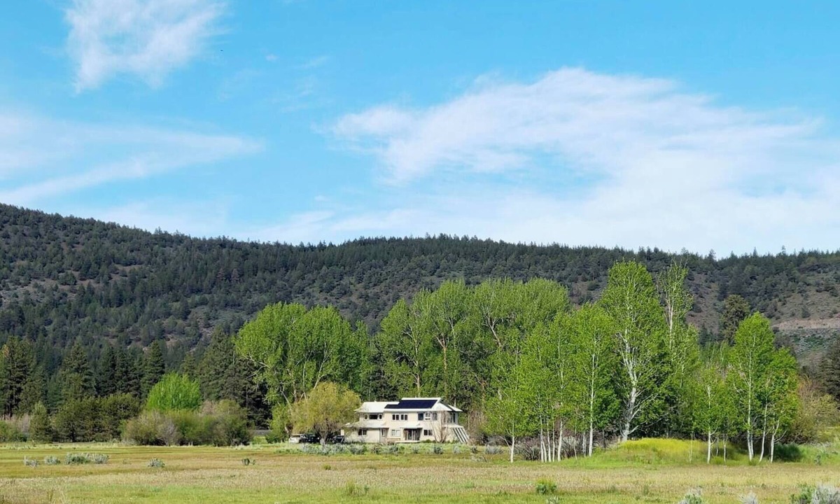 Chiloquin House | Cascade View