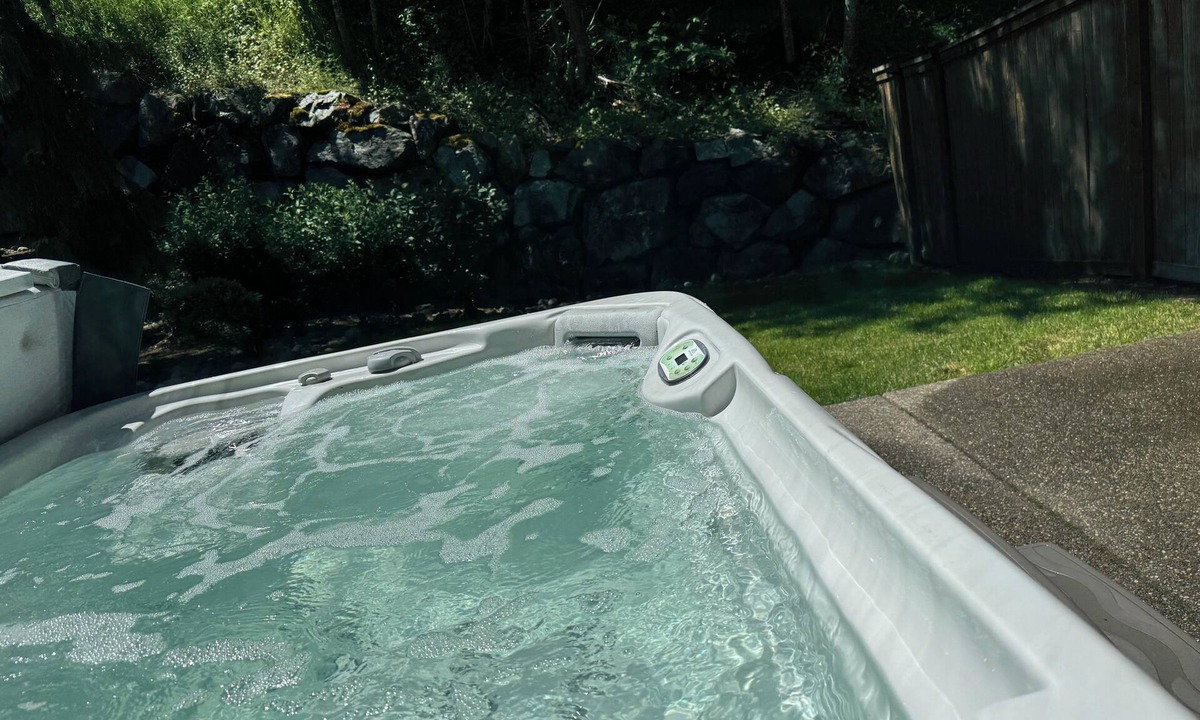 Snoqualmie Ridge House | Cascades Retreat with Hottub