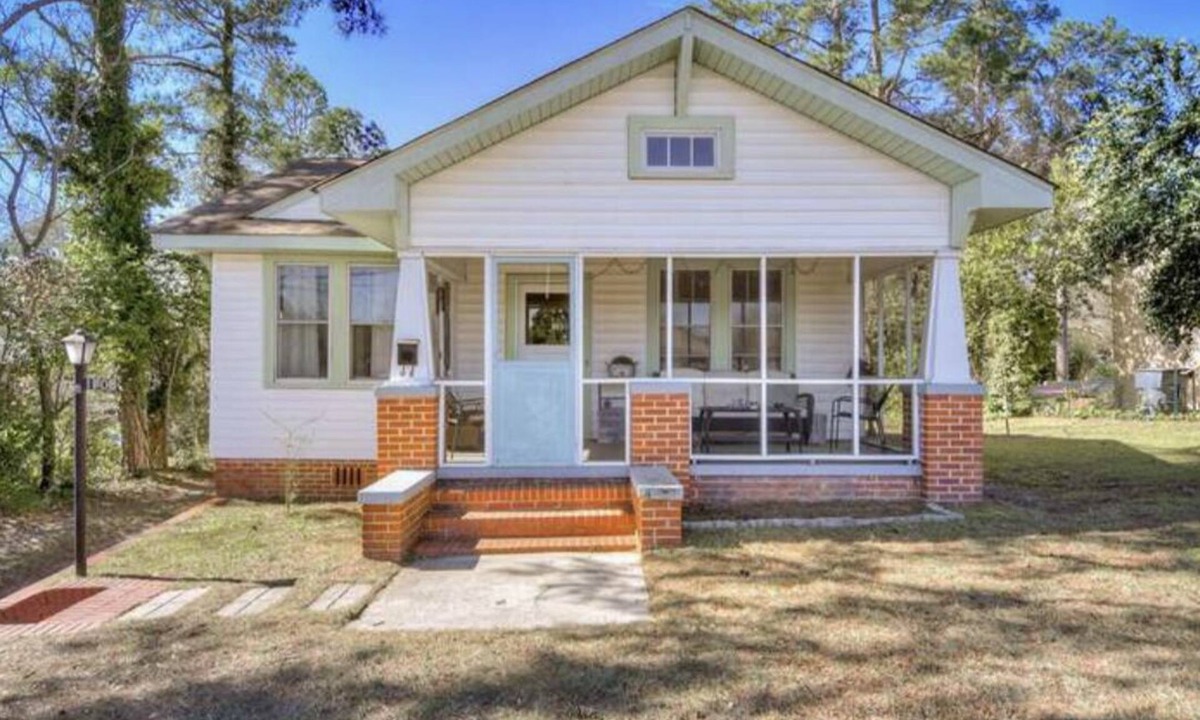 North Augusta Cottage | Casey's Cottage- Georgia Ave