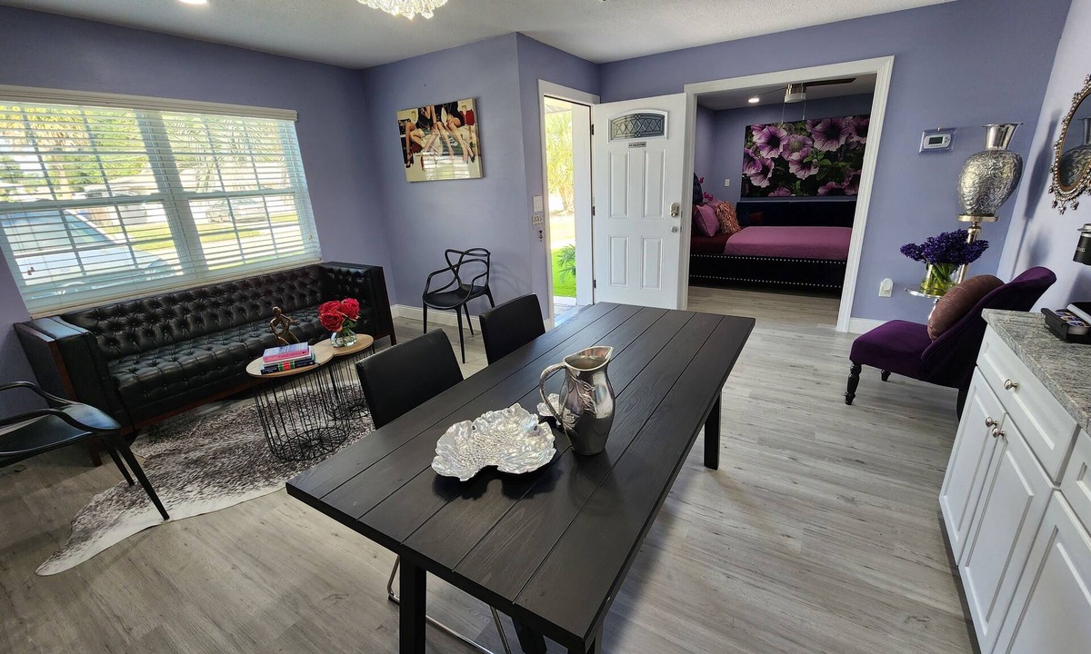 Orient Park Apartment | Casino Tampa Mimi's Ste K1